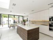 5 Bedrooms Terraced house for rent in Masbro Road,...