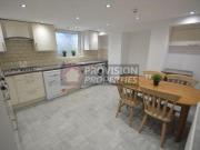 5 Bedrooms Terraced house for rent in Wetherby Grove,...