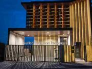 5 Bedrooms Three Storey Modern Minimalist Industrial...