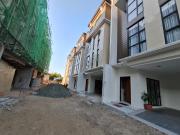 5 Bedrooms Townhouse in Sanville Subdivision Tandang...