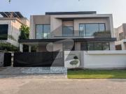5 Beds 1 Kanal Good Location House for Sale in Ex Park...