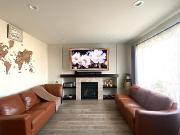 5 Beds, 2 Baths House For Rent