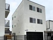 5 Br, 4 bath, Single Family 1406 W 57th St