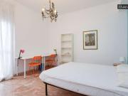 5 camere da letto, Rome Rome 00145 98922468