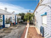 5 casas tradicionais e terreno à venda Praia da Manta...