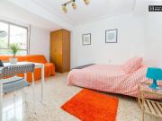 5 Dormitorio Shared Living/Roommate Valencia Valencia...