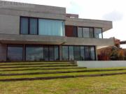 5 DORMITORIOS EN SUITE y GRAN PLAYROOM. ALQUILER S/...