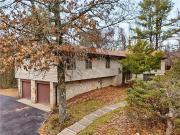 5 Foxwood Dr, Pittsburgh, PA 15238