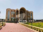 5 Kanal Royal Palace Farm House For Sale In Gulberg...