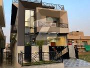 5 Marla 25x50 Corner House For Sale at 60ft Carpeted...