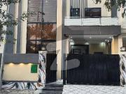 5 Marla Beautiful Double Storey House for Sale in Bahria...