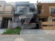 5 Marla Beautiful House Available For Sale In Lake City