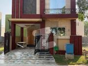 5 Marla Brand New Designer House For Sale Near To Park...
