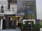 5 Marla Brand New Luxurious Modern House For Sale In DHA...