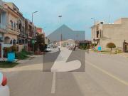 5 marla commercial c block with possession plot