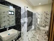 5 Marla Estate Off The Art Most Luxurious Corner House...