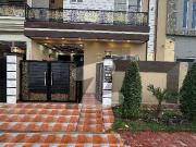 5 Marla Facing Park House For Sale In Central Park...