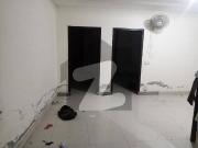 5 Marla Flat Available For Rent