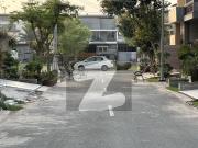5 Marla House For Sale In Eden Valley Very Near To Park...