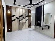 5 marla like brand new full house for sale in aa block...