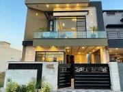 5 Marla Like New House Available For Sale In Bahria Town...