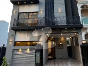 5 Marla Modern Luxury House In Reasonable Price In DHA 9...