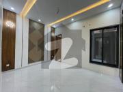 5 Marla Modren Park Facing House For Sale In Royal...