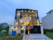 5 Marla Near to Park Modern Design Lavish House for Sale