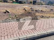 5 Marla Park Facing Plot For Sale