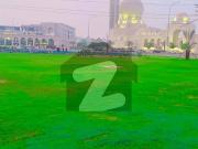 5 Marla Plot Near Park Prime Location 90 feet Road in...