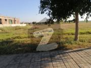 5 Marla plotIs Available For Sale In secter M Bahria... 5 Marla plotIs Available For Sale In secter M Bahria...