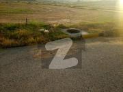 5 Marla Positionable Plot Available For Sale