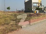 5 Marla residential park face plot available for sale