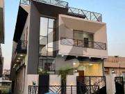 5 Marla Short Corner Brand New House Available For Sale...