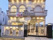1kanal Full House Fully Furnished Ultra Modern Design...