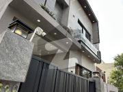 5 Marla Ultra Modern House Available For Sale
