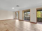 5 Pharlap Avenue, Kembla Grange, NSW 2526