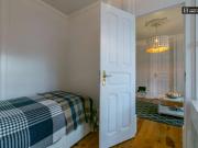 5 quarto, Lisbon Lisbon 1000 251 54282623