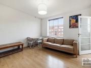5 Vermont Road, London SW18, 3 bed flat to rent, £2,250...