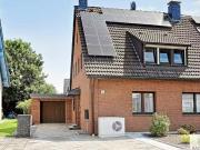 5 Zimmer 129 m² 749.000 € Kaufpreis Häuser in Düsseldorf.