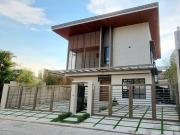5BR Brand New House and Lot for Sale at BF Triple T in...