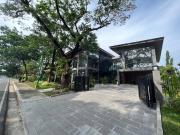 5BR House and Lot for Sale at Ayala Alabang in...