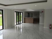 5BR House & Lot FOR SALE in Versailles Daang Hari in Las...