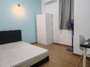 5MinsWalk to MRT Taman Connaught@TheAnnex Middle Room