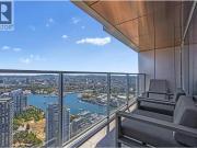 5X05 1480 HOWE STREET