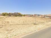 600 m² Land available in Somerton Estate