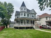 600 N Pine Ave, Chicago, IL 60644 | MLS #12395 | Compass