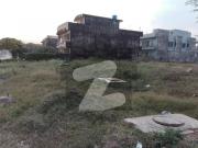 600 Square Yards Residential Plot For sale In E 11