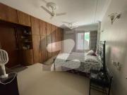 600 yards 2 unit bungalow for sale near bukhari park,...