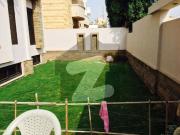 600 Yards Bungalow For Sale In Phase 6